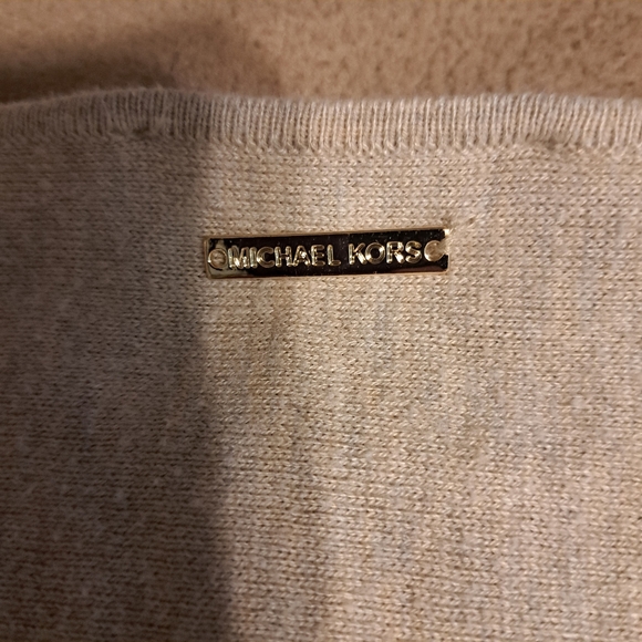 Michael Kors Cream Sweater - Picture 6 of 8